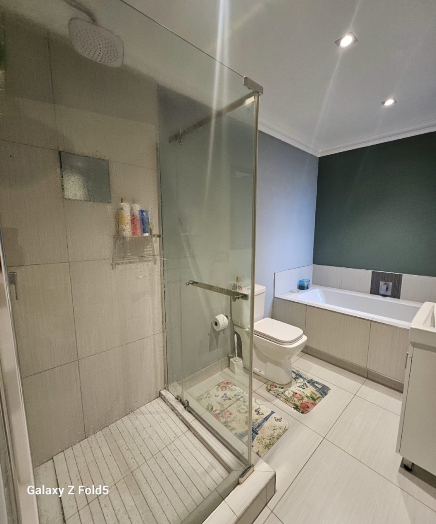 To Let  Bedroom Property for Rent in Winterstrand Eastern Cape